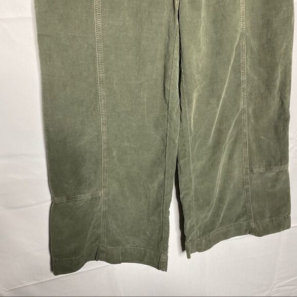 Joie Green Corduroy Wide Leg Cropped Pants Size 2 - Picture 4 of 8